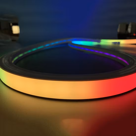 広告装飾用の防水カスタマイズされた柔軟な RGB ネオン ストリップ